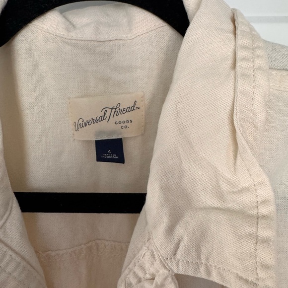 Universal Thread Off-White Collared Top - Picture 4 of 4